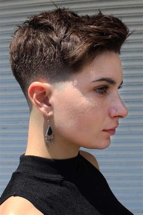 tapered women's haircut|tapered layered haircut for women.